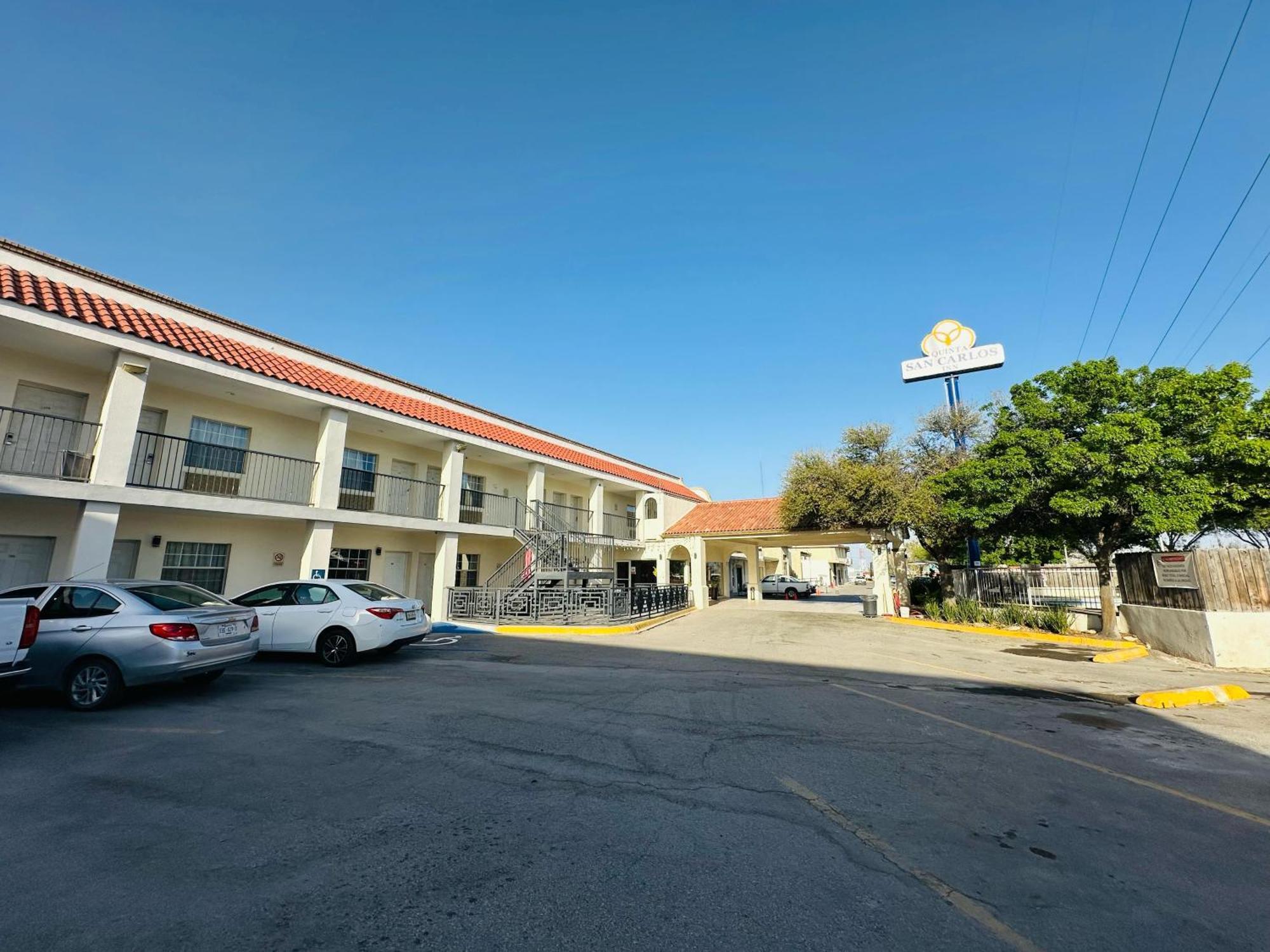 Hotel Quinta San Carlos Inn Manuel Valdez المظهر الخارجي الصورة